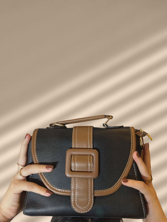 A Black Buckle Band Crossbody Bag